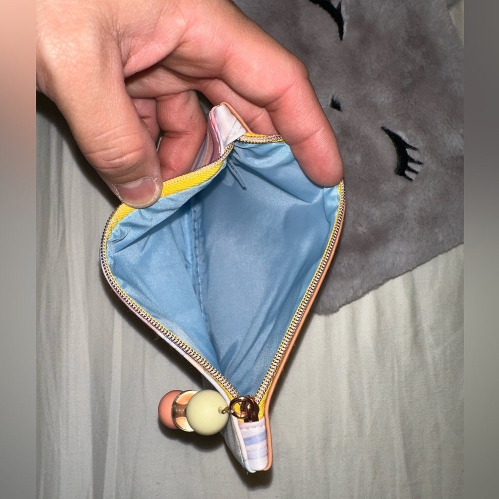 Small pouch bundle​‎ - Picture 4 of 7